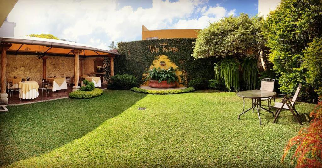 Hostal Villa Toscana Città del Guatemala Esterno foto