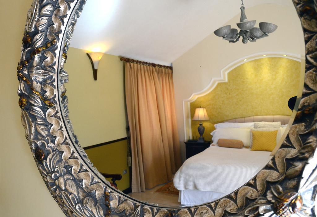 Hostal Villa Toscana Città del Guatemala Esterno foto